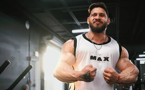 Ramon Dino durante um treinamento (Foto: Divulgação)