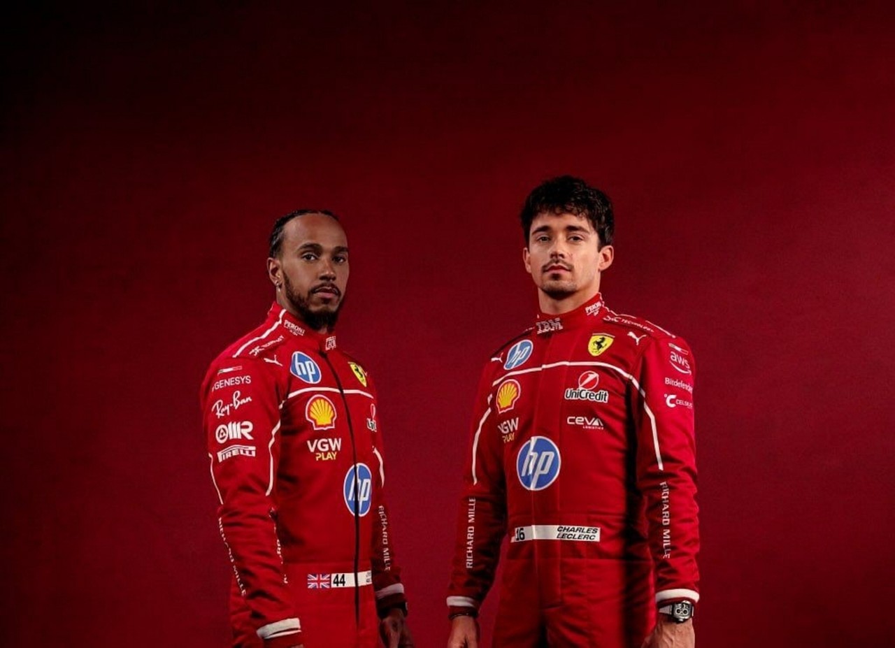 Lewis Hamilton e Charles LeClerc agora serão companheiros de Ferrari