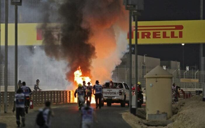 GP do Bahrein teve acidente marcante (Foto: AFP)