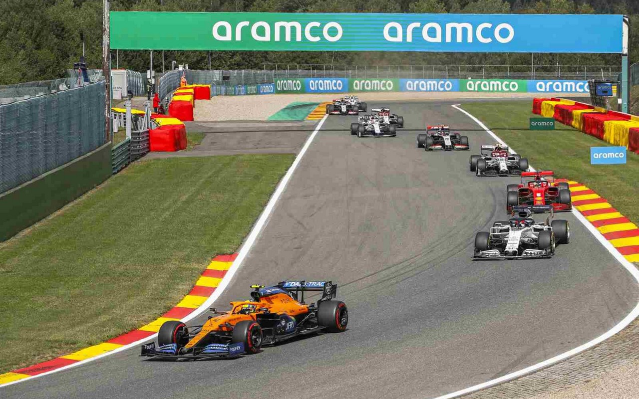 Lando Norris lidera fila em GP da Bélgica na F1 2020 (Foto: Divulgação/McLaren)