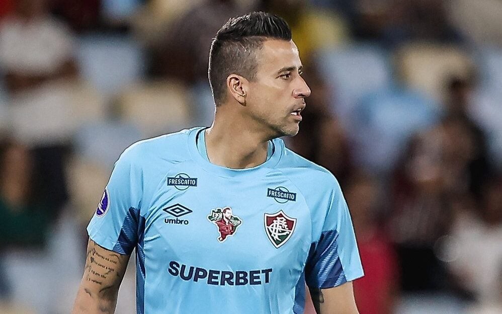 Fábio em ação pelo Fluminense contra o América de Cali (Foto: Lucas Merçon / Fluminense)