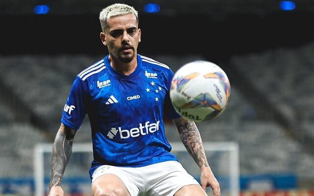 Lateral Fagner está emprestado ao Cruzeiro pelo Corinthians até dezembro (Foto: Gustavo Martins/Cruzeiro)
