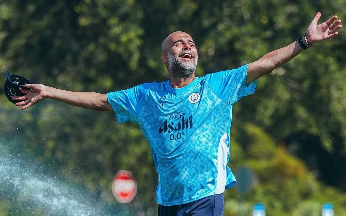 Pep Guardiola em treno do Manchester City na Lynn University (Foto: Divulgação/Manchester City)