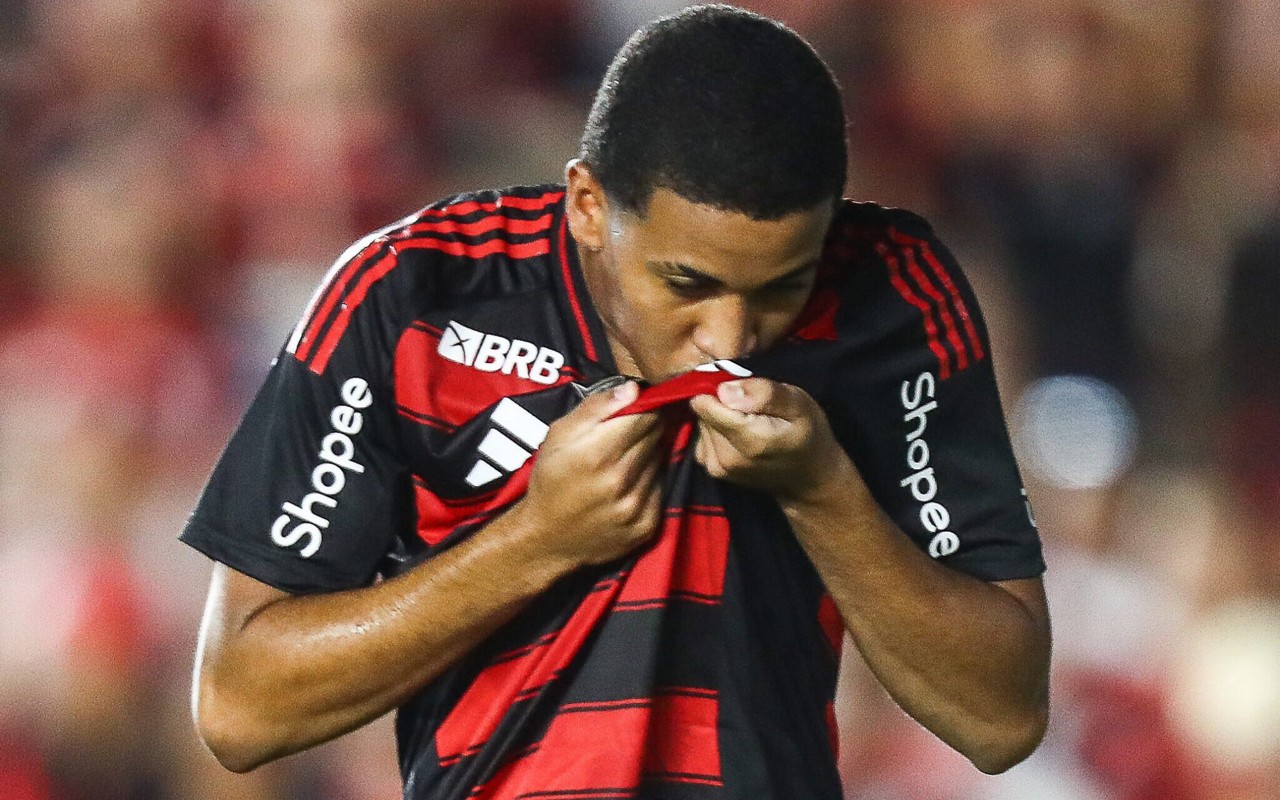 Joshua comemora pelo Flamengo (Foto: Gilvan de Souza/Flamengo)