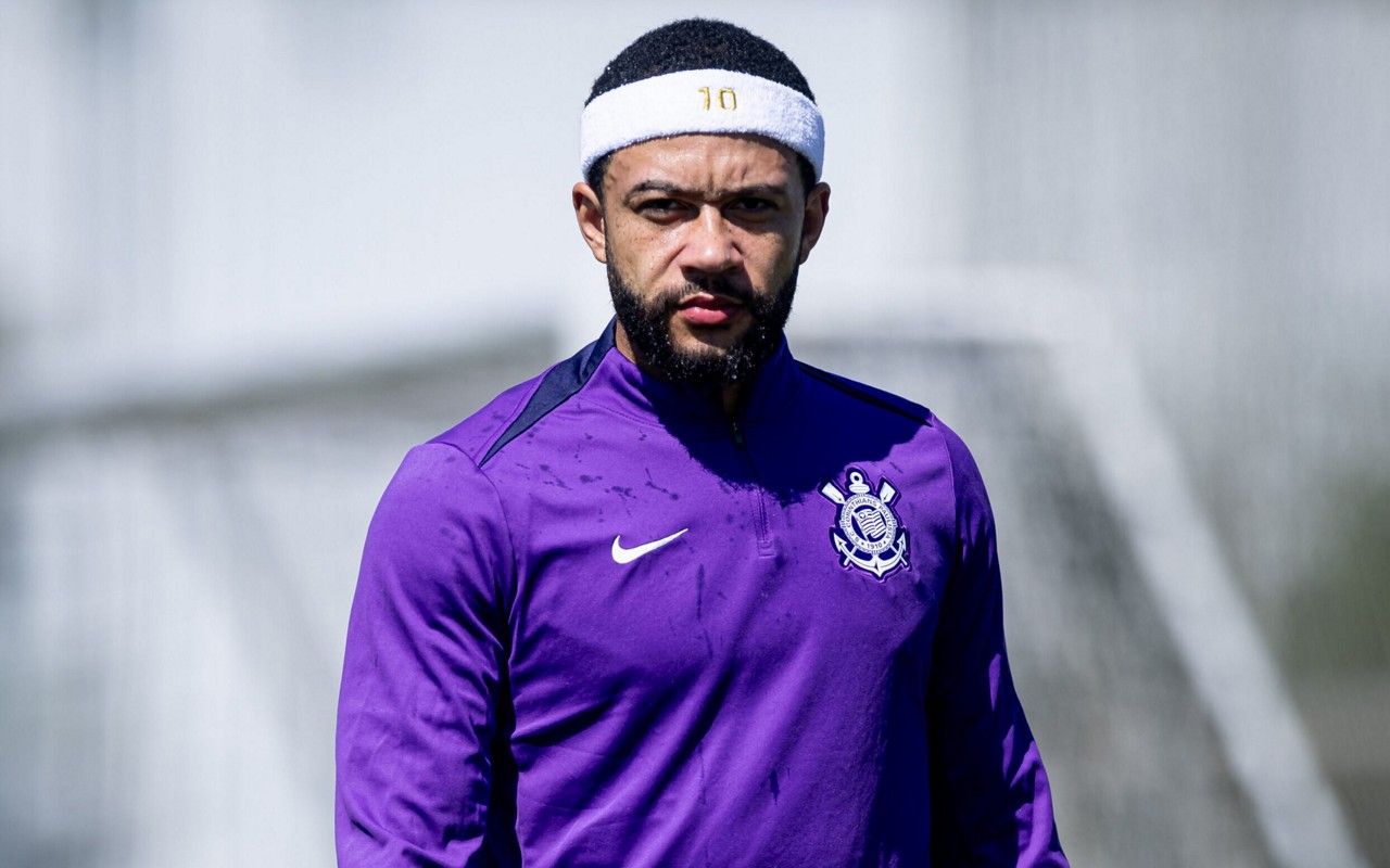 Memphis vive imbróglio com o Timão (Foto: Rodrigo Coca/Ag.Corinthians)