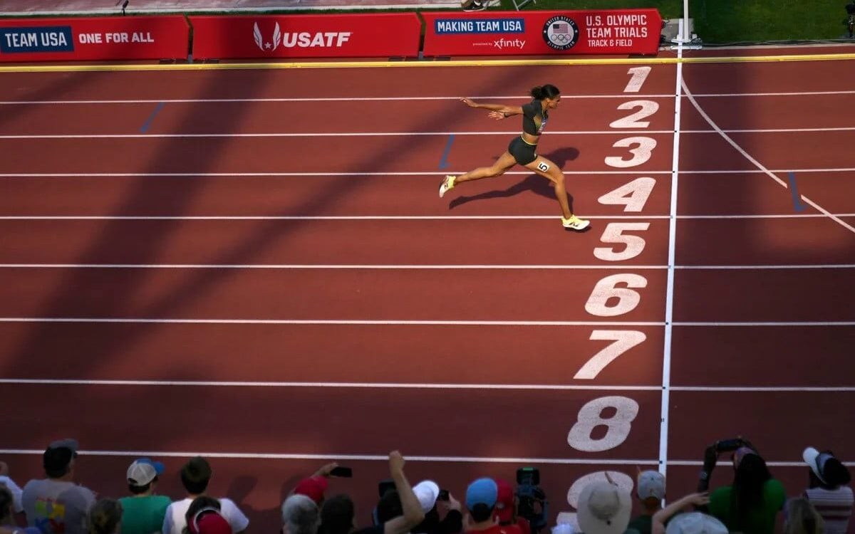 Há quase uma década, a World Athletics elabora regulamentos sobre a elegibilidade de atletas com DDS (diferenças no desenvolvimento sexual) (Foto: USA Olympics)