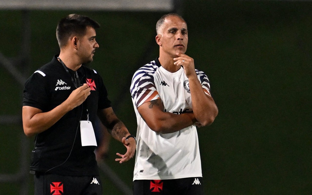 Felipe no comando do Vasco (Foto: Juan Barreto/AFP)