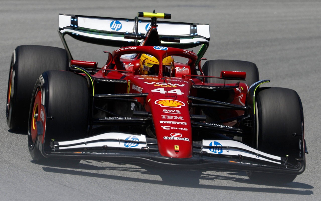Lewis Hamilton, da Ferrari, no Grande Prêmio da Espanha (Foto: Pierre-Philippe MARCOU / AFP)