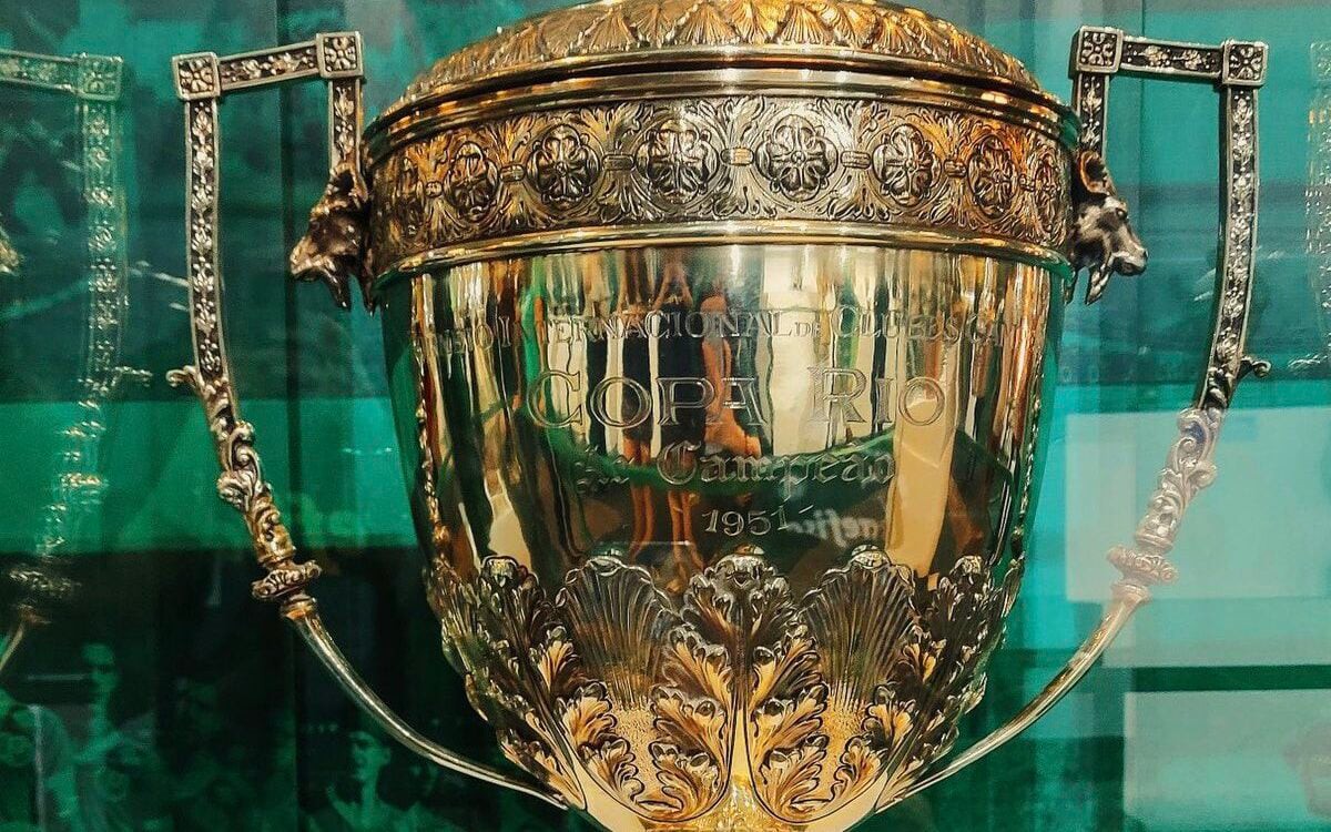 Troféu Copa Rio 1951 (Foto: Reprodução/X)