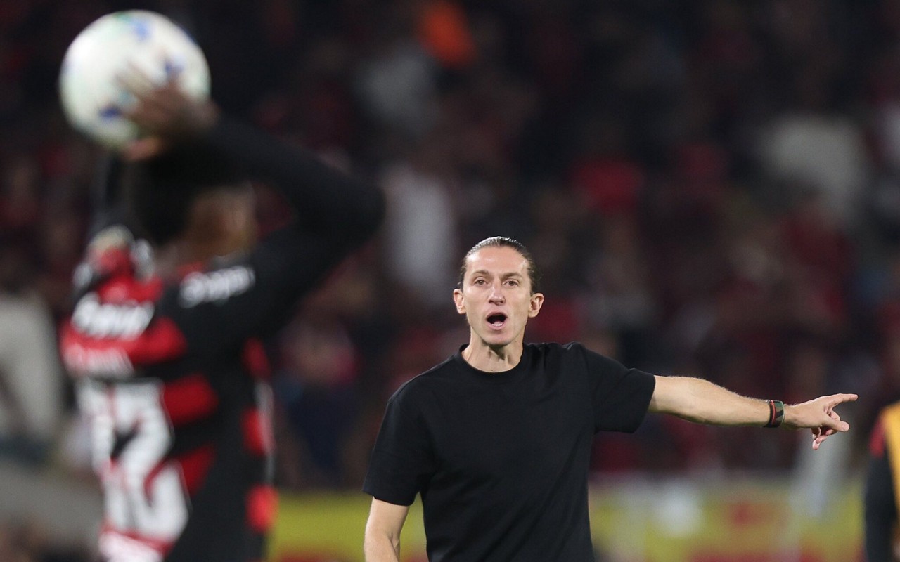 Filipe Luís durante jogo do Flamengo contra o Internacional pela Libertadores (Foto: Gilvan de Souza / Flamengo)