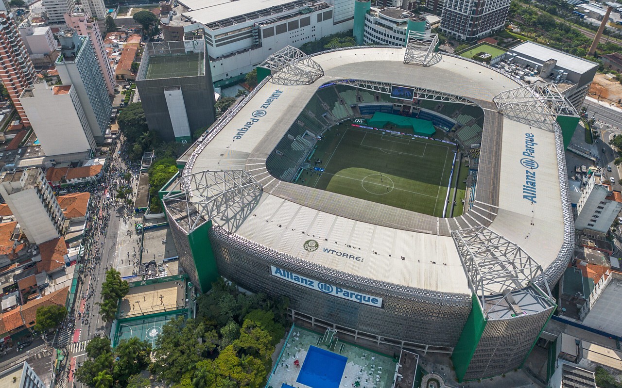 SP - SAO PAULO - 07/04/2024 - PAULISTA 2024, PALMEIRAS X SANTOS - FINAL - Vista aerea geral feita por Drone do estadio Arena Allianz Parque para partida entre Palmeiras e Santos pelo campeonato Paulista 2024. Foto: Ettore Chiereguini/AGIF