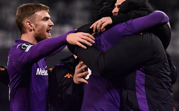 Time da Fiorentina comemora gol na Serie A (Foto: Reprodução)