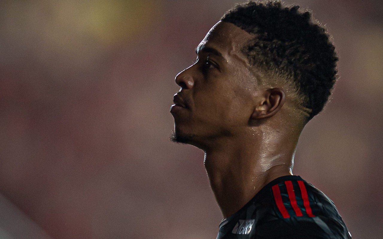 Carlinhos comemora gol marcado pelo Flamengo sobre o Bangu, pelo Campeonato Carioca (Foto: Paula Reis/CRF)