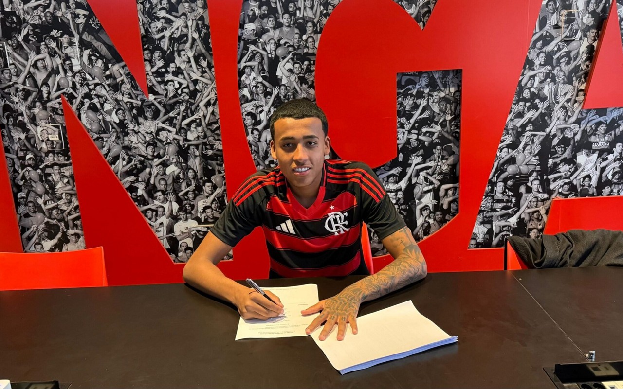 Kaio Jr. assina contrato por três temporadas com o Flamengo (Foto: Arquivo Pessoal)