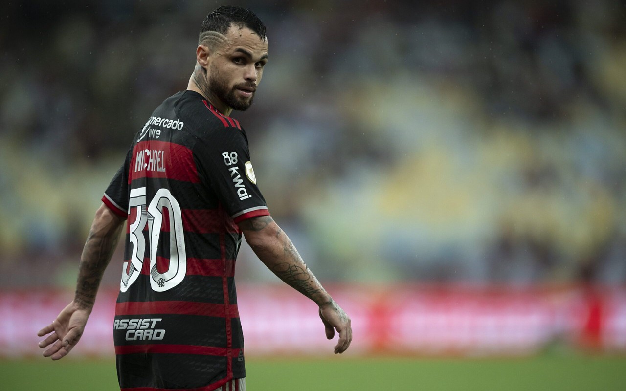 Michael em campo pelo Flamengo (Foto: Jorge Rodrigues/AGIF)