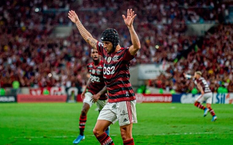 Rafinha em ação pelo Flamengo (Foto: Marcelo Cortes/Flamengo)