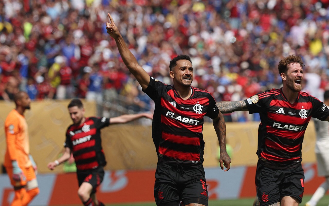 Flamengo terminou na liderança do Grupo D do Mundial (Foto: FRANCK FIFE/AFP)