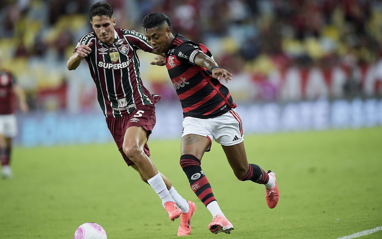 Fluminense e Flamengo se enfrentam na decisão do Carioca (Foto: Alexandre Loureiro/AGIF)