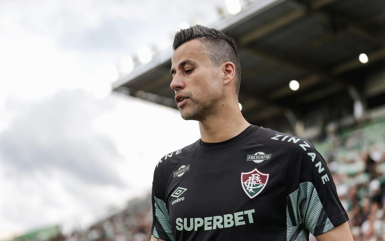 Fabio em campo pelo Fluminense (Foto: LucasMerçon/FFC)