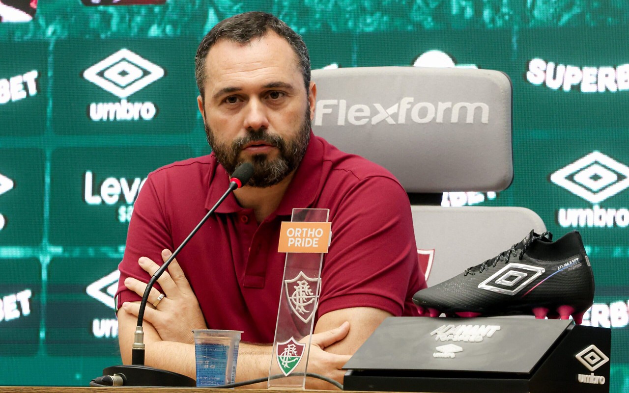 Presidente do Fluminense, Mário Bittencourt durante coletiva de imprensa no CT Carlos Castilho (Foto: Lucas Merçon/Fluminense FC)