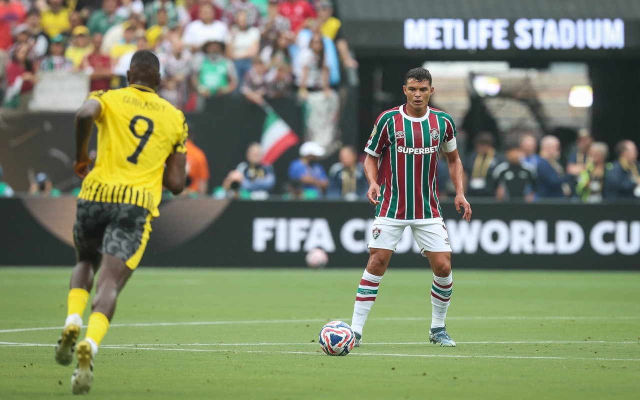 Thiago Silva em ação pelo Fluminense em partica contra o Borussia Dortmund, pelo Mundial de Clubes (Foto: Marcelo Gonçalves/FFC)