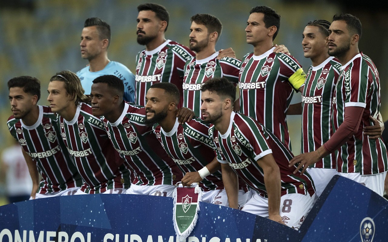 Jogadores do Fluminense posam para foto antes na partida contra Union Espanola pela Sul-americana (Foto: Jorge Rodrigues/AGIF)