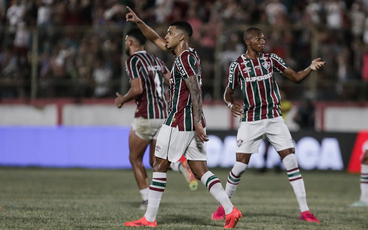 Kauã Elias comemora gol marcado na partida entre Fluminense e Maricá (Foto: Lucas Merçon/Fluminense FC)