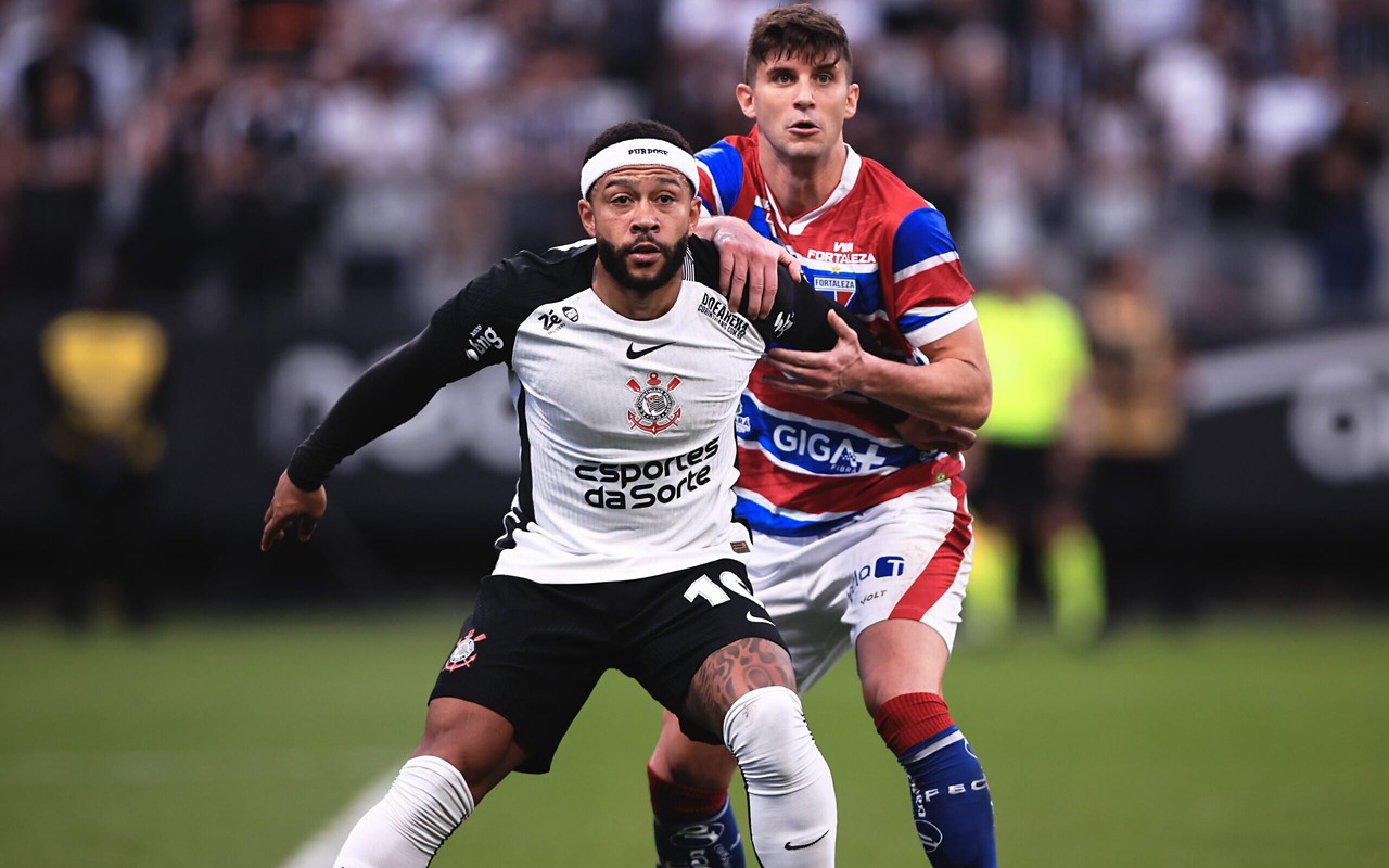 Partida entre Corinthians e Fortaleza, pelo Brasileirão (Foto: