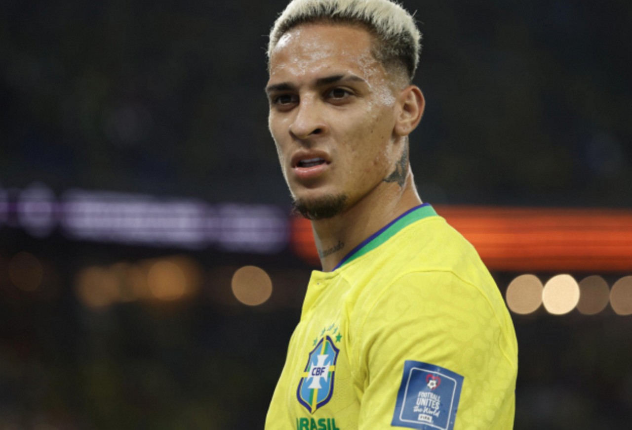 Jogador Antony deve deixar o Manchester United