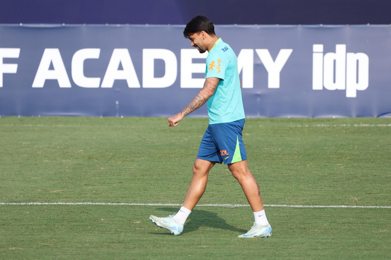 A situação do jogador brasileiro Lucas Paquetá está ainda mais complicada com a apresentação de outras duas denúncias de manipulação de apostas esportivas pela Federação Inglesa de futebol. 