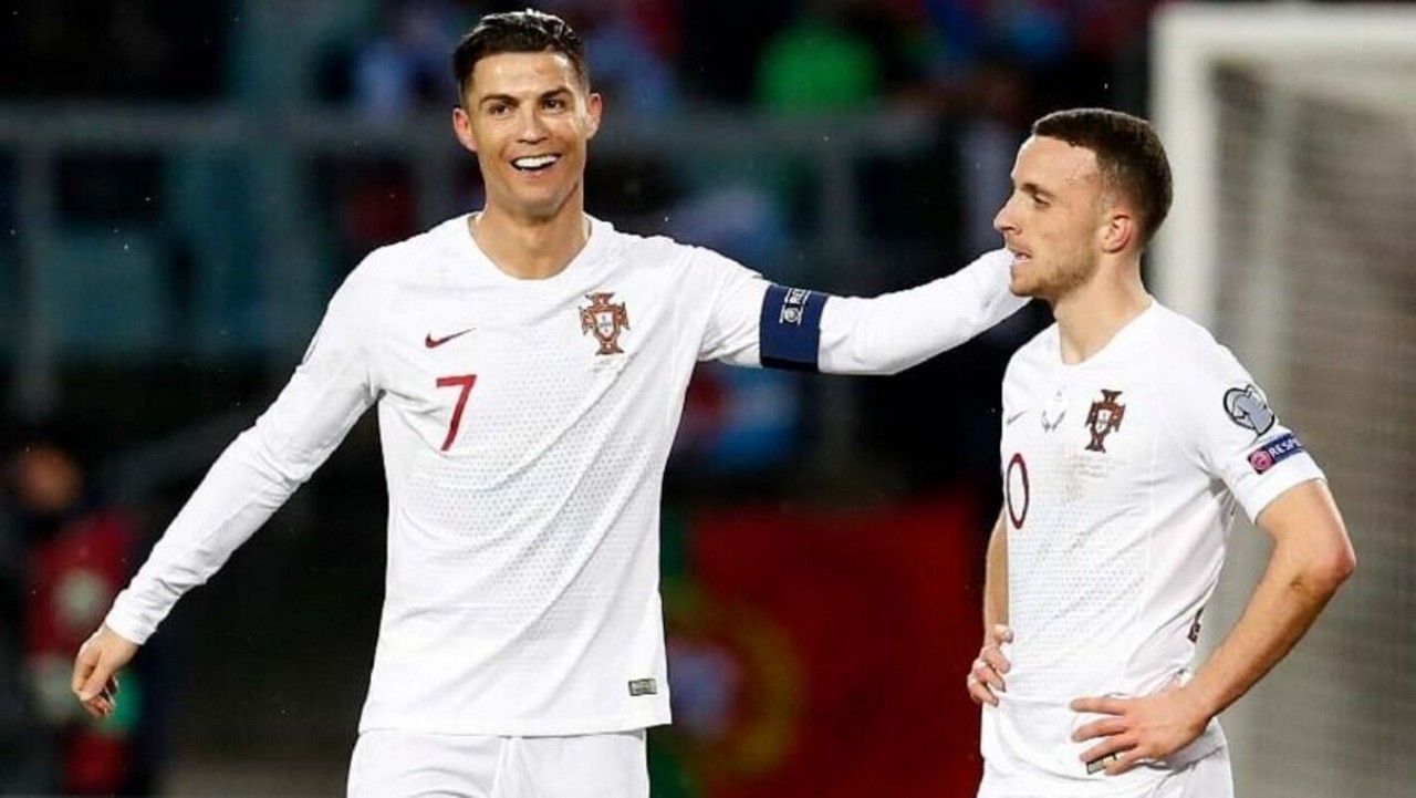 Cristiano Ronaldo e Diogo Jota