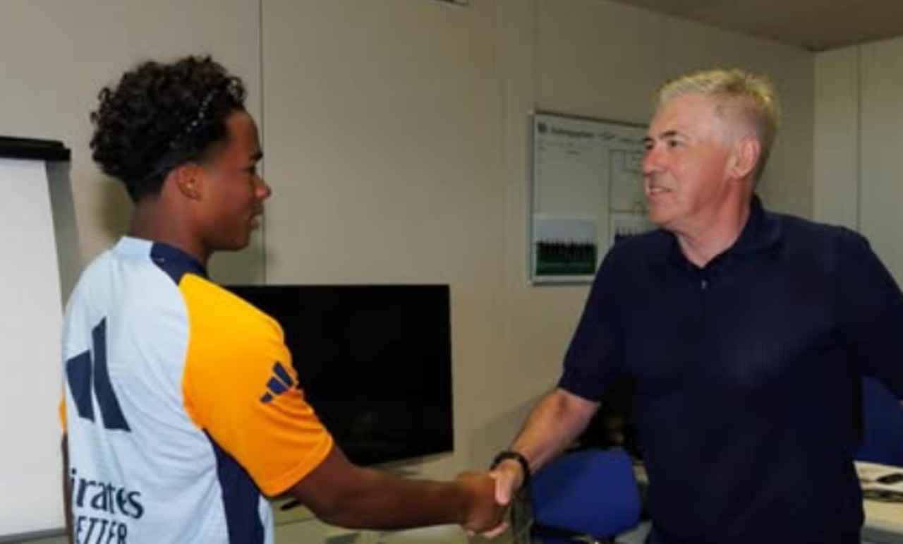 Após a emocionante despedida de Vini Jr, foi a vez de Endrick se manifestar nas redes sociais para agradecer a Carlo Ancelotti