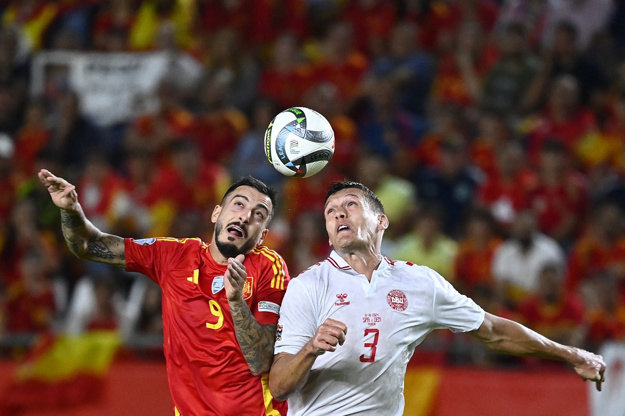 Espanha vence Dinamarca com um gol de Martín Zubimendi