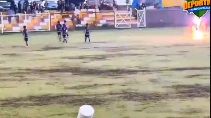 Jogadores são atingidos por raio — 