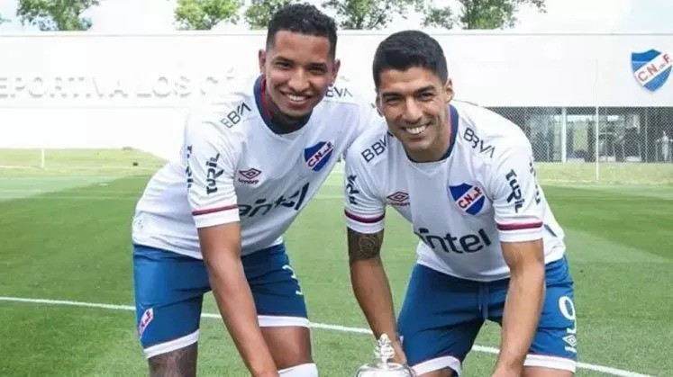 Zagueiro e atacante atuaram juntos pelo clube uruguaio em 2022