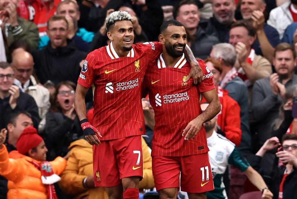 Luis Díaz e Salah anotaram os gols do Liverpool