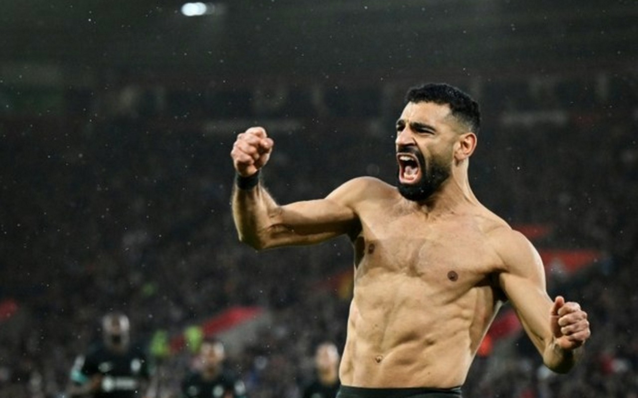 Com show de Salah, Liverpool vence de virada o Southampton