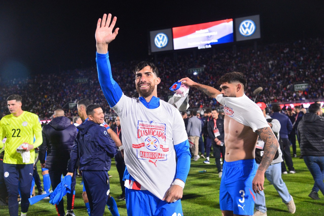 Jogadores do Paraguai celebram classificação para a Copa de 2026