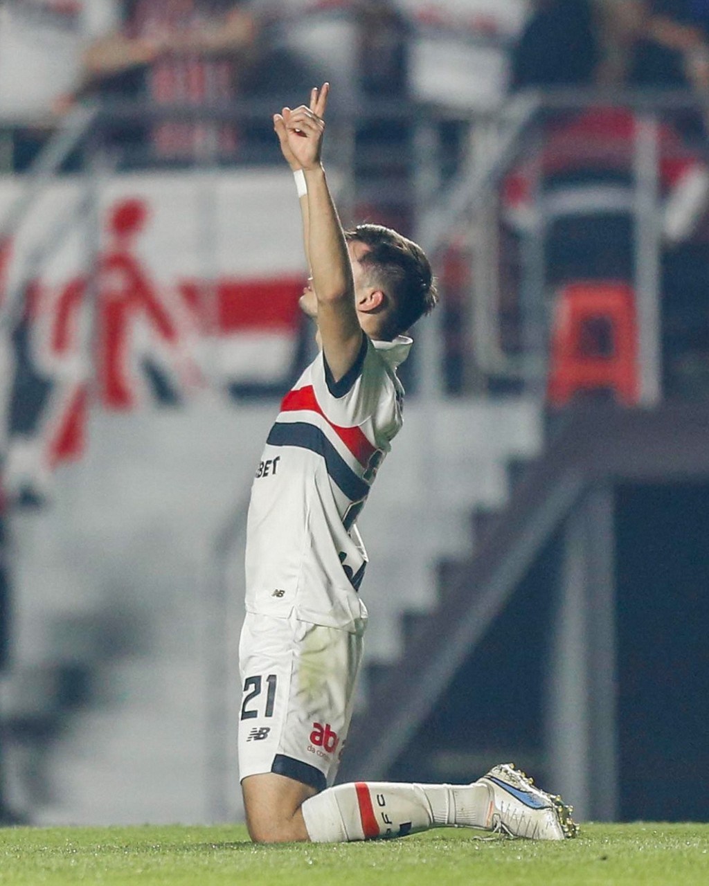 São Paulo enfrentou o Nacional no MorumBis