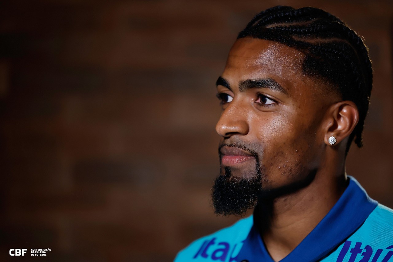Alexsandro durante entrevista à CBF TV
