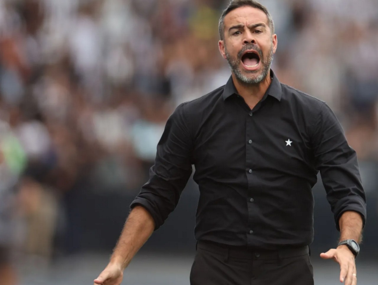 O treinador Arthur Jorge estava no comando do Botafogo desde abril