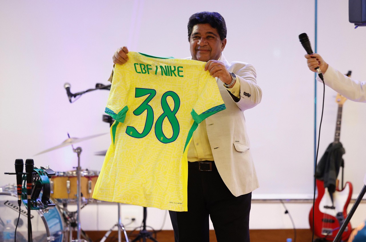 O presidente da CBF, Ednaldo Rodrigues celebrou o novo acordo