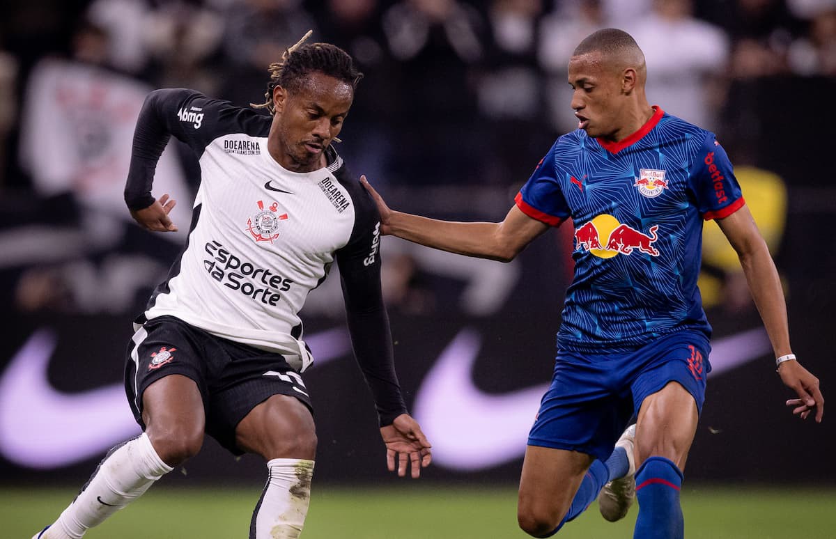 Corinthians perdeu para o Bragantino, por 2 a 1, neste domingo (13)