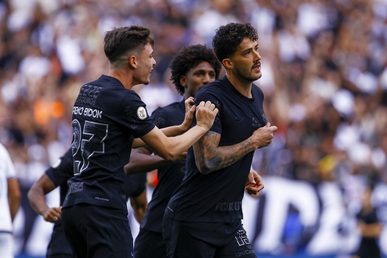 Com o resultado, o Alvinegro chega aos 47 pontos e encosta no G7 - tem a mesma pontuação do Cruzeiro, que tem um jogo a menos