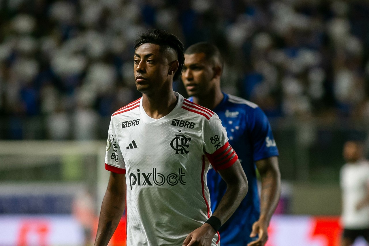 Bruno Henrique tem contrato e deve seguir no Flamengo