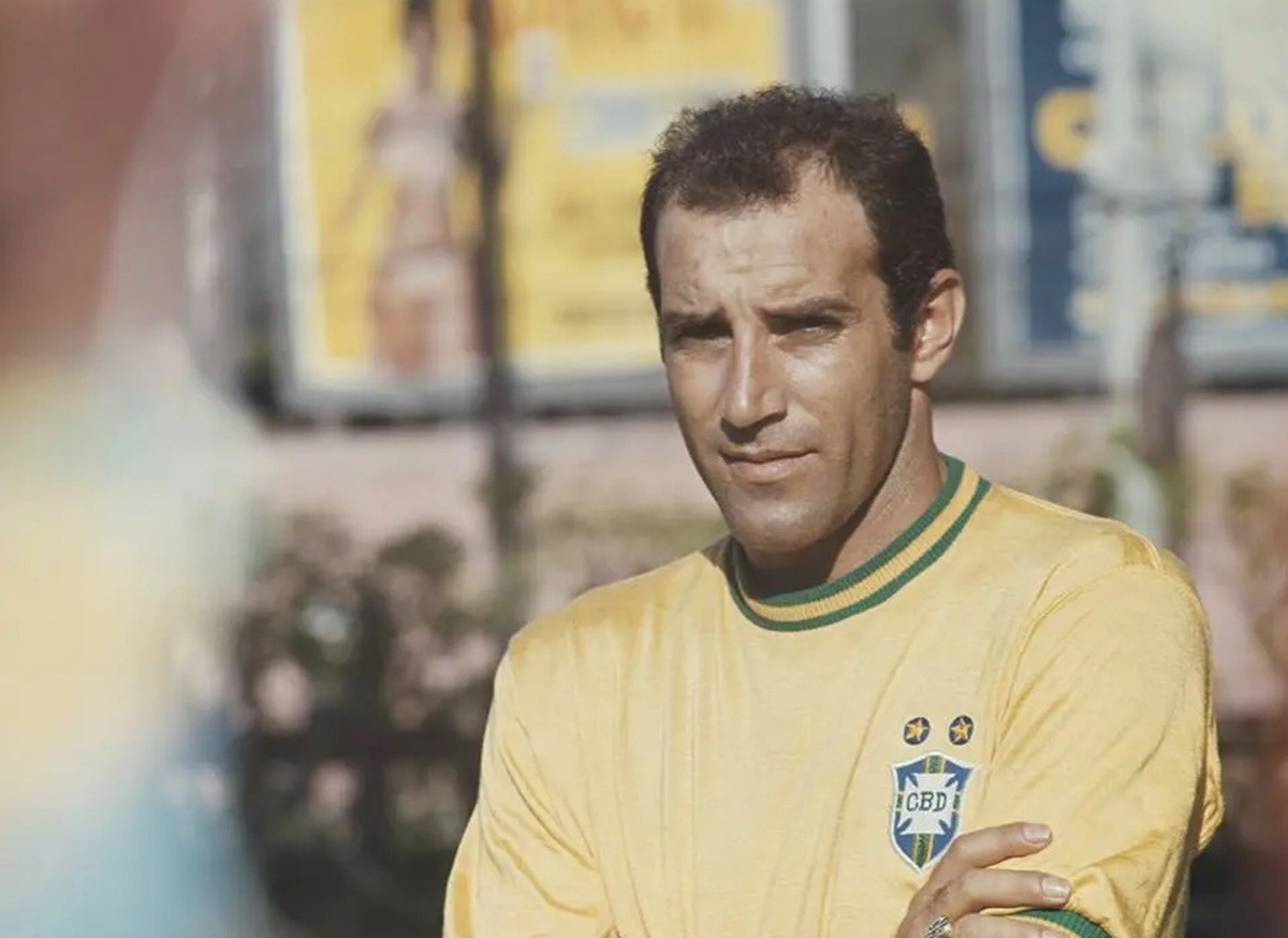 Gérson, o 'canhotinha de ouro' da seleção brasileira