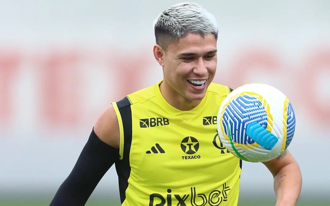 Atacante Luiz Araújo, do Flamengo, é uma das novidades do Flamengo para final da Copa do Brasil