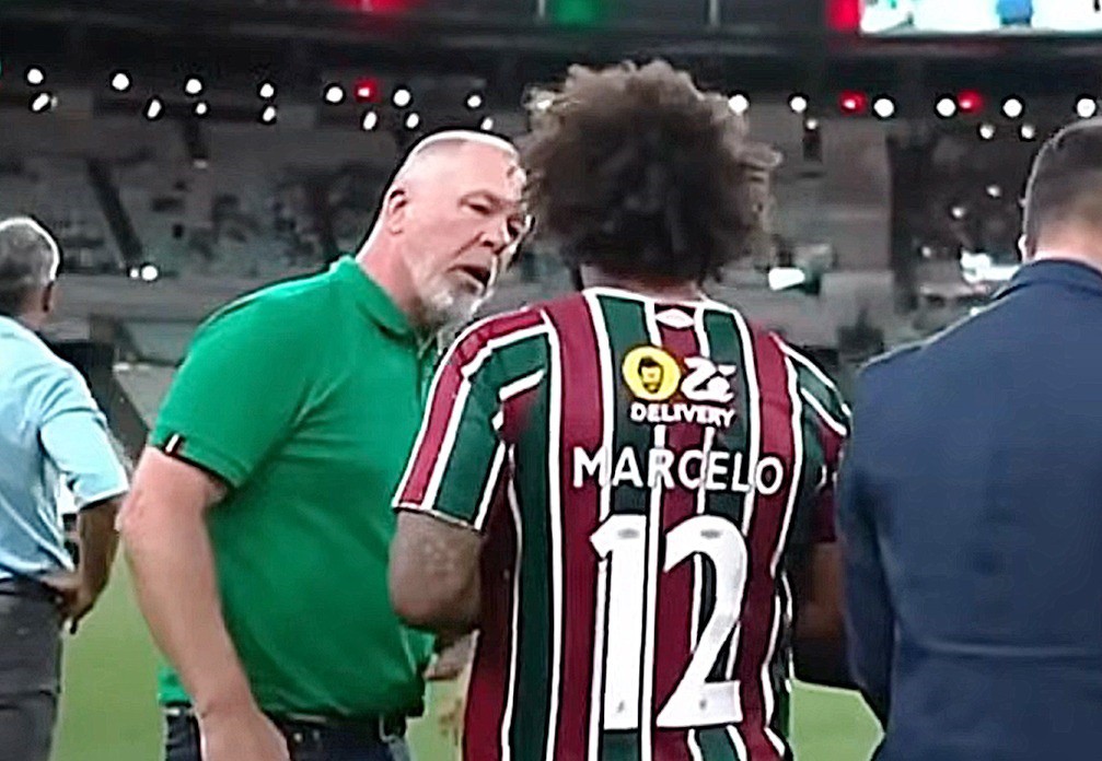 Mano e Marcelo tiveram divergência na partida do Fluminense com o Grêmio