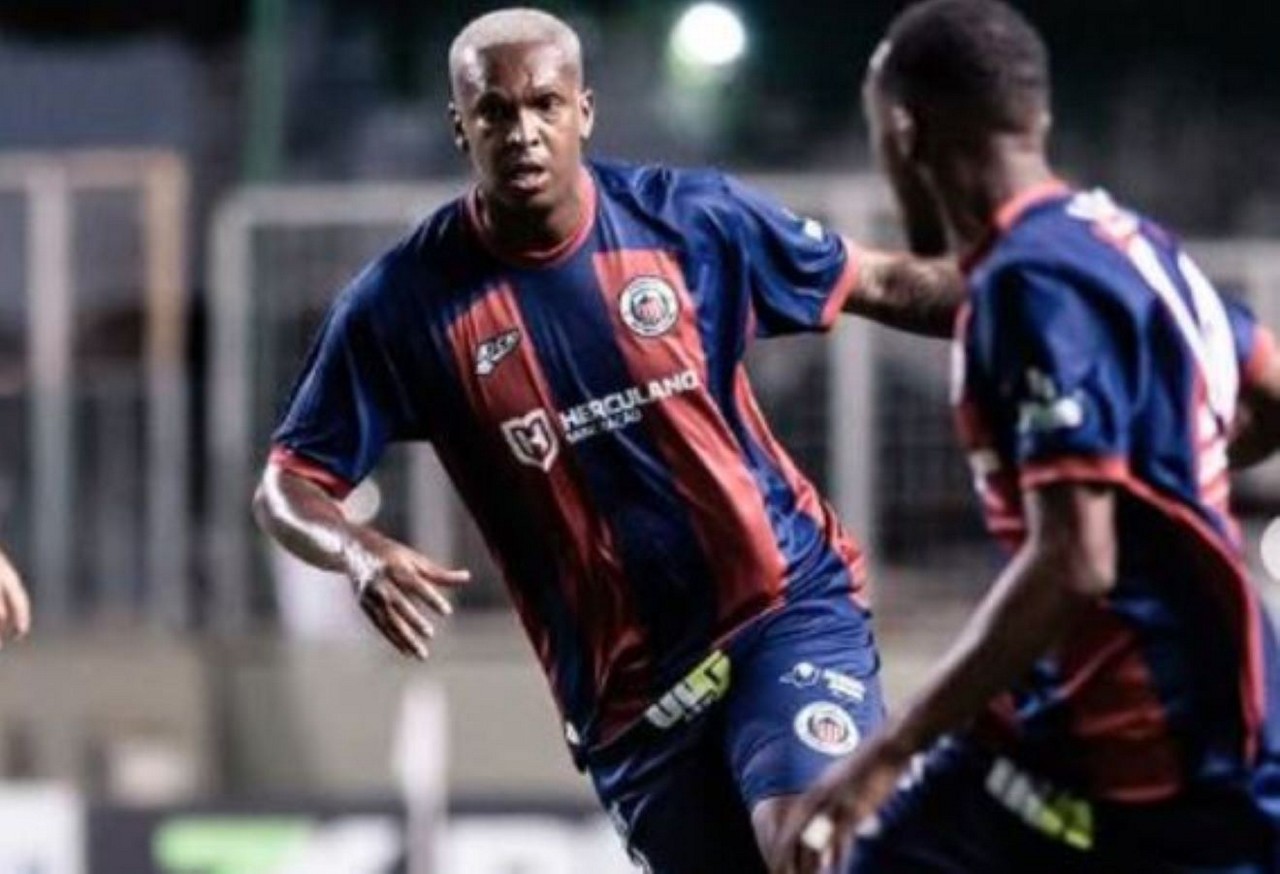 Ex-atacante do Atlético e do Itabirito Jô