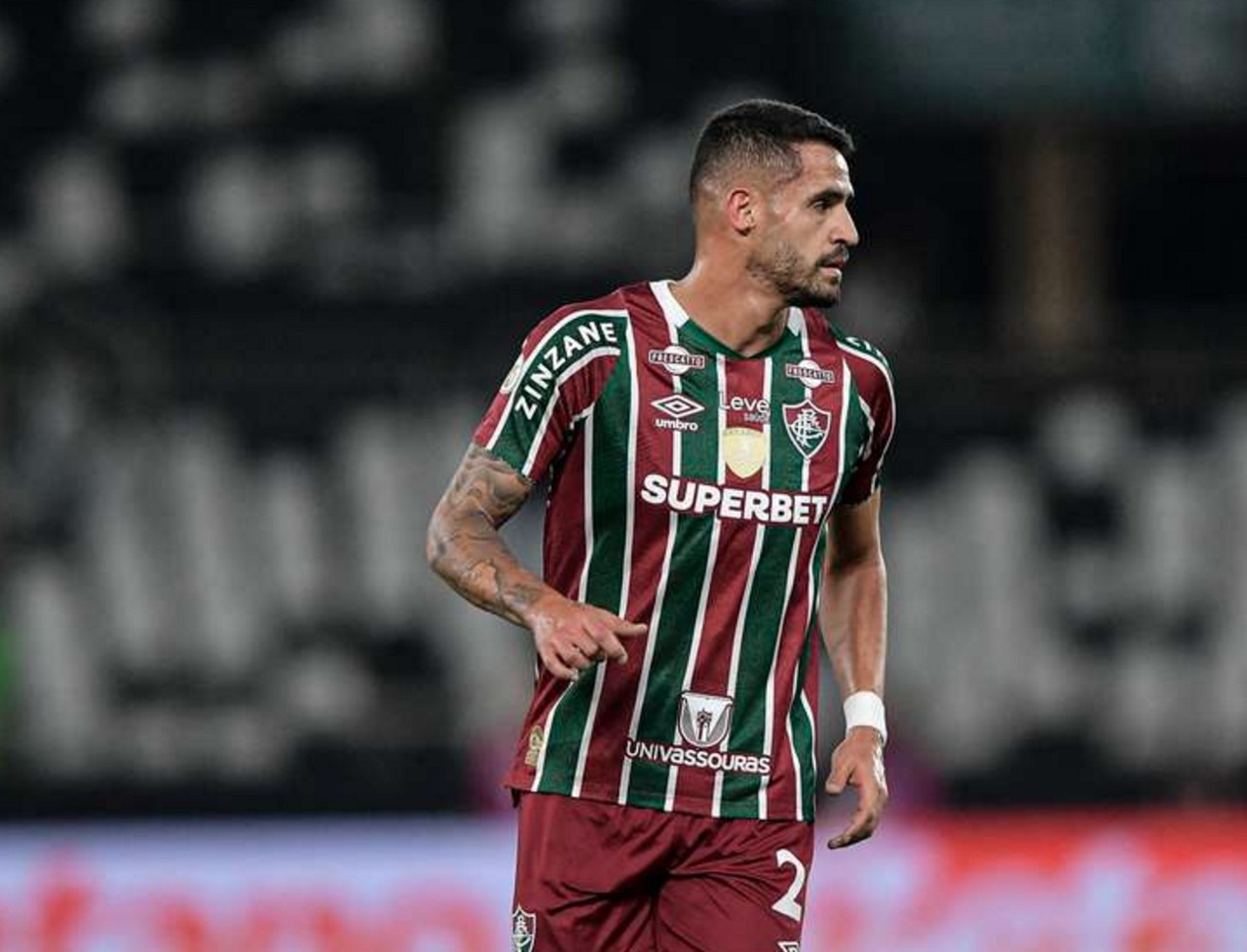O meio-campista Renato Augusto está com 36 anos